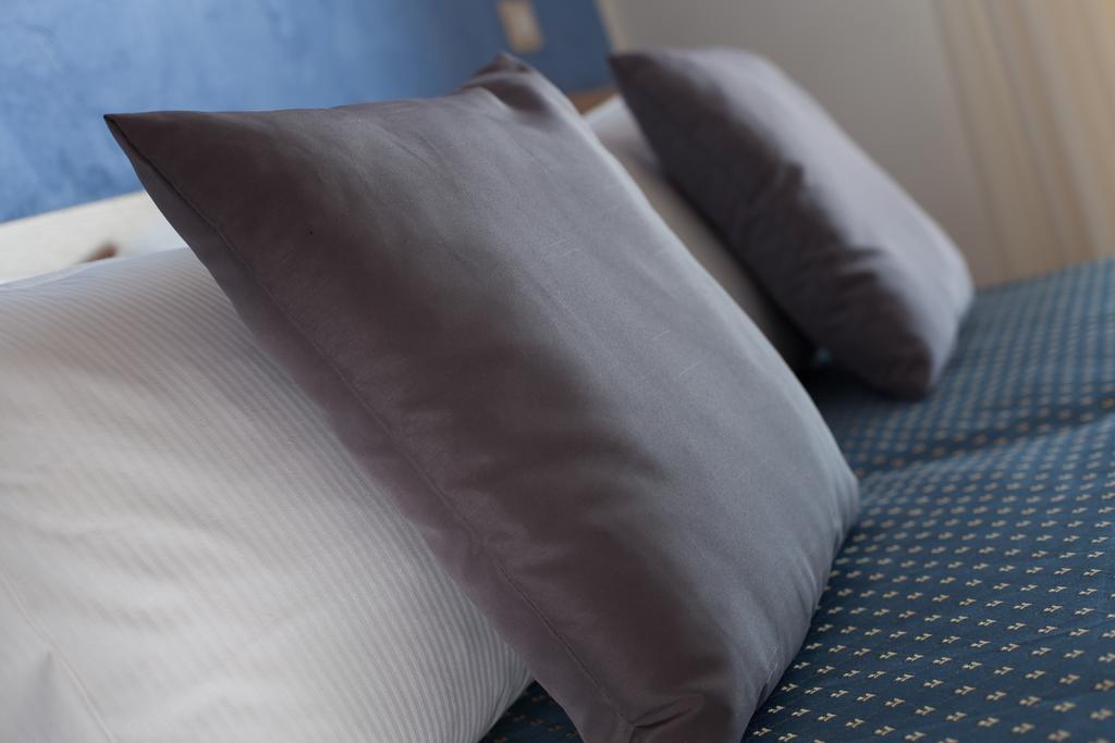 Hotel Souvenir - Koolibry Hotels チェルヴィア エクステリア 写真